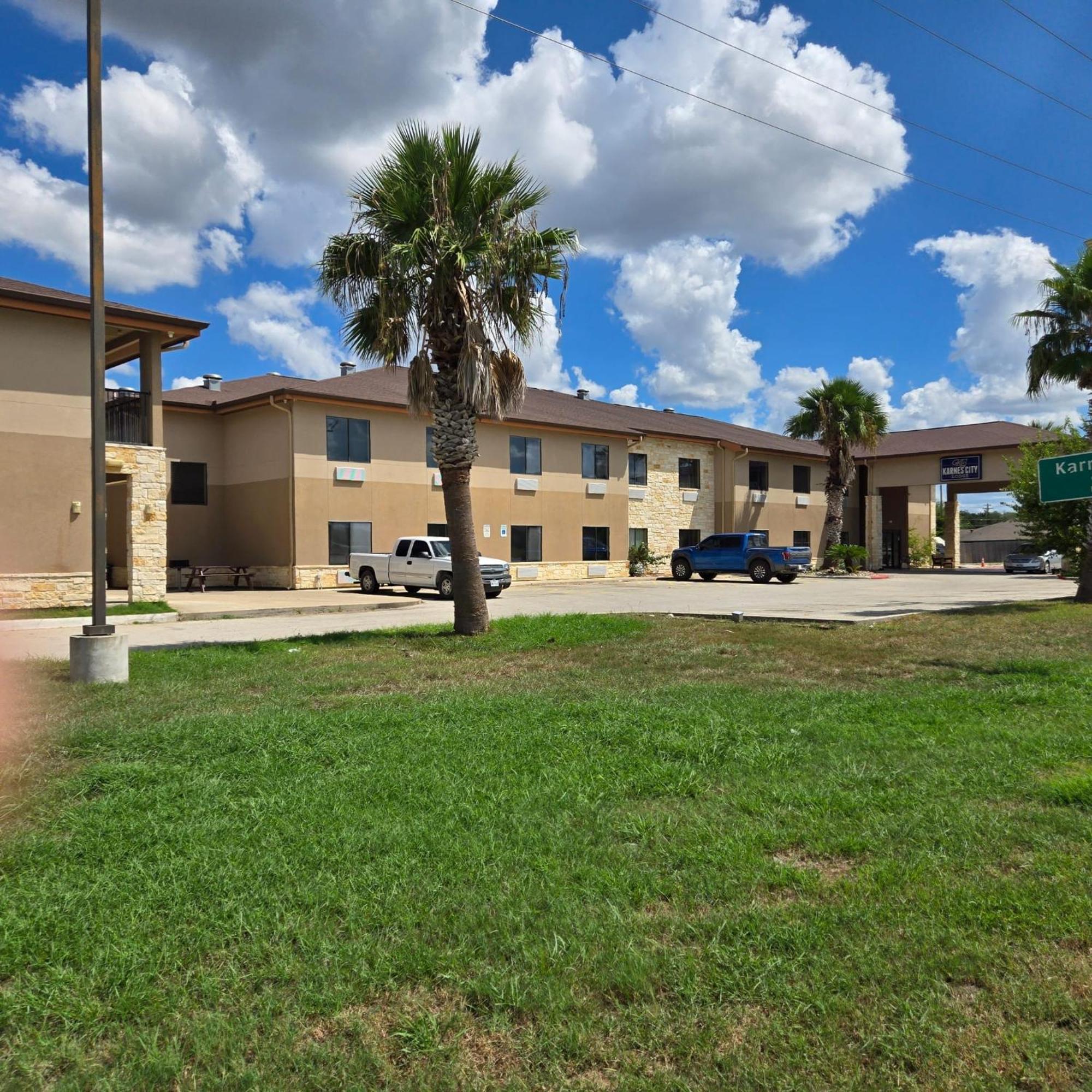 Karnes City Lodge Exterior foto